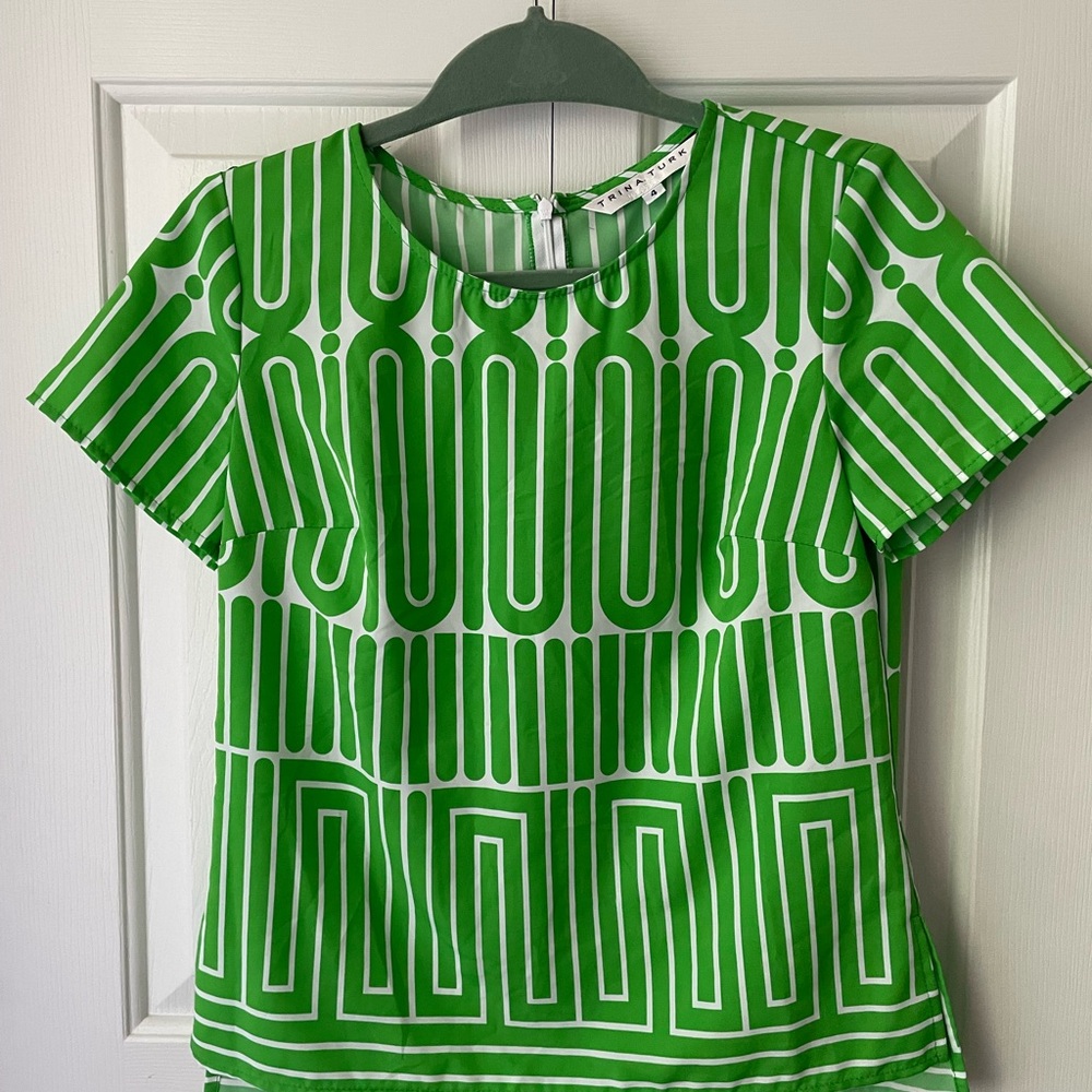 Trina Turk Vibrant Green Patterned Geometric Blouse Sz 4
